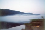 Туман над Телецким озером,раннее утро
